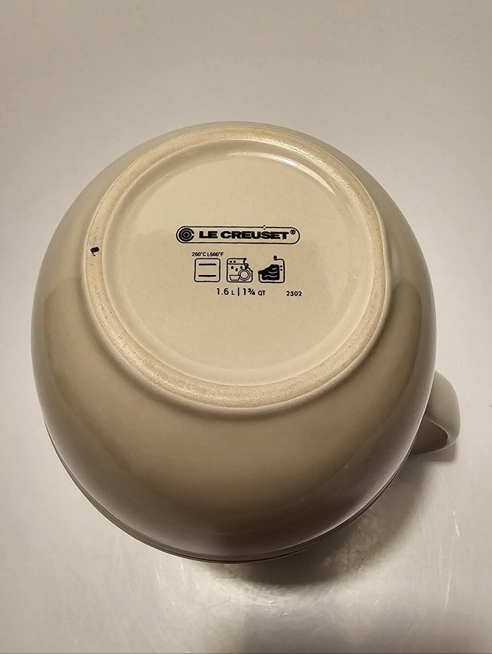 Le Creuset 1.6L Signature Slim Pitcher - Picture 6 of 6
